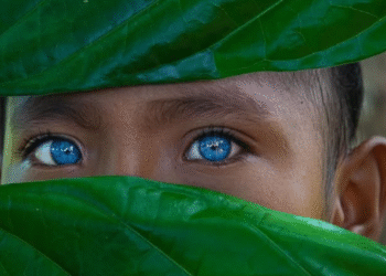 olhos azuis
