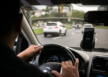 Chefão da Uber confirma informação que vai aposentar os motoristas de aplicativo