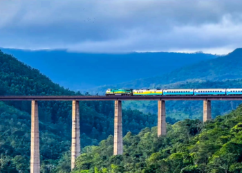 Crianças e idosos têm direito a passagem gratuita em um dos passeios de trem mais exuberantes do Brasil