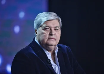 Datena comunica à RedeTV! e assina com nova emissora