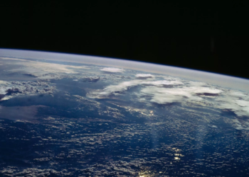 Ex-astronauta da Nasa alega que humanidade vive sob grande mentira; veja o que disse