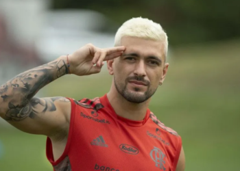 Herói do Flamengo em 2025, este é o salário que Arrascaeta recebe para vestir a 10