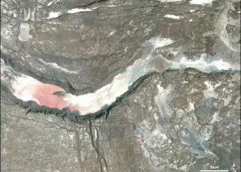 National Geographic confirma: rachadura gigante atravessa 13 países na África e está criando um novo oceano