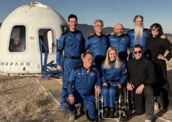 Histórico: aos 33 anos, mulher alemã se torna a primeira cadeirante a viajar ao espaço
