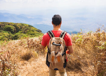 Nem trilha nem rapel: a atividade que está ganhando espaço entre aventureiros no Brasil