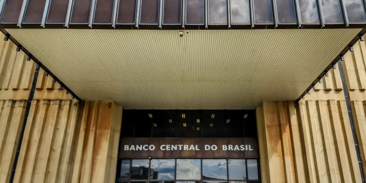Banco Central determinou o fim de 2 bancos no Brasil