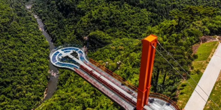 Cânion mais espetacular do Brasil ganha passarelas de vidro suspensas a 360 metros