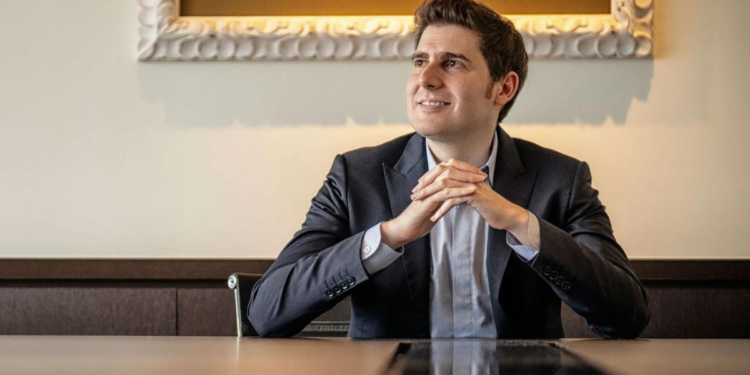 Listado na Forbes, brasileiro mais rico do mundo possui R$ 227 bilhões guardados