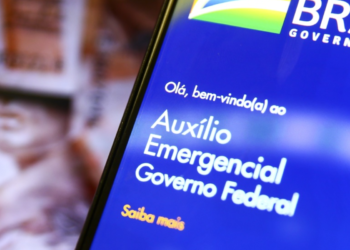 Quem deve devolver o auxílio emergencial no dia 11/01? Veja os critérios