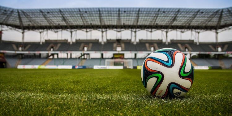 Time DESISTE do Brasileirão e 5º colocado da Série B herda vaga na primeira divisão