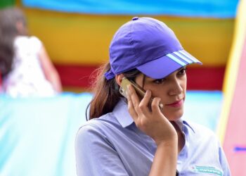 O que significa preferir mandar SMS do que conversar ao telefone, segundo a ciência