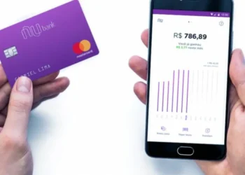 Consigo sacar dinheiro em espécie direto da conta Nubank?