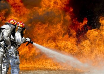 Autoridades alertam para possível tragédia e orientam moradores deste lugar a deixarem suas casas