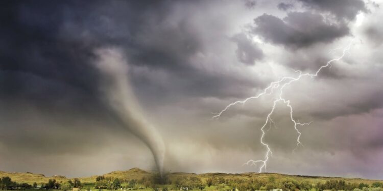 Tornados e tsunamis colocam a América do Sul em alerta em 2026