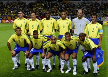 Campeão do mundo com a Seleção Brasileira em 2002 é internado e realiza cirurgia no coração