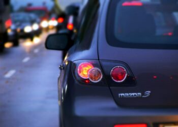 Carros serão revisados um a um e quem não tiver este item de segurança será multado