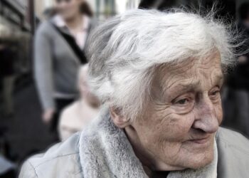 Em 2026, pessoas acima dos 60 podem ter dívidas oficialmente canceladas