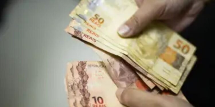 13º salário do INSS: segunda parcela sofrerá descontos obrigatórios e aposentados vão receber menos
