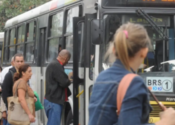 Brasileiros foram alertados sobre passagem de ônibus custando R$ 8,50