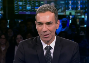 César Tralli quebra protocolo no Jornal Nacional e faz algo que William Bonner odiava