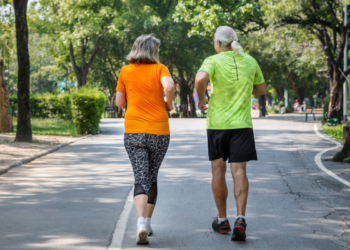 Estudo revela o horário ideal do dia para caminhar e reduzir o açúcar no sangue