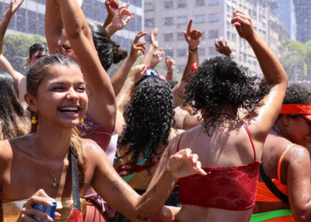 Não é Salvador, não é São Paulo: o destino que está roubando a cena no Carnaval 2026