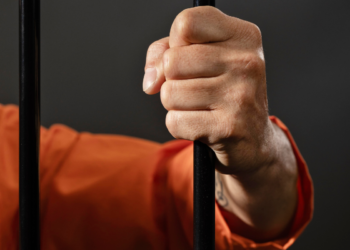 Se aprovada, lei histórica vai libertar para sempre todos os presos neste país