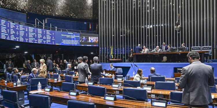 Governo define prazo para vistoria obrigatória em carros e prevê multa para quem ignorar