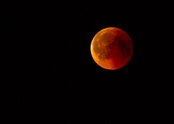 Lua de Sangue vai provocar apagão no céu durante 58 minutos em março