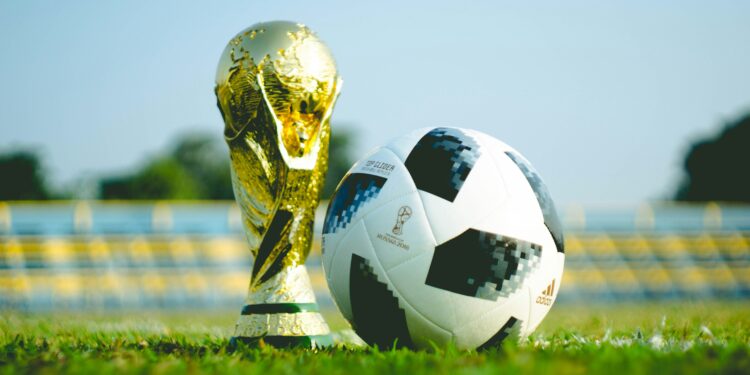Além do ingresso, quem for assistir a Copa do Mundo 2026 terá que lidar com outra taxa de R$ 1.581