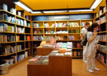Com dívida milionária, livraria mais famosa do Brasil fecha as portas em 2026