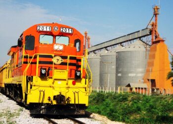 Conhecido como “Trem da Morte”, passeio conecta o Brasil à Bolívia e custa R$ 170 por pessoa