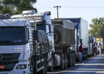 Greve dos caminhoneiros pode paralisar todo o Brasil novamente