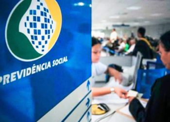 INSS obriga idosos a trocarem a Carteira de Identidade para pagar aposentadoria e BPC