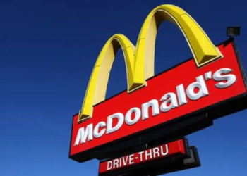 McDonald’s não vai anunciar a venda de lanches e batatas por 30 dias