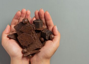 Mudança na lei do cacau pode afetar o chocolate que você compra nos supermercados