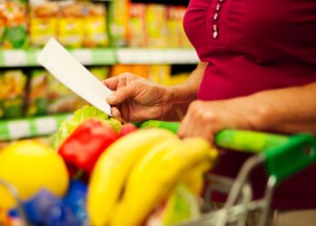 Se isso acontecer durante a compra, você pode processar o supermercado