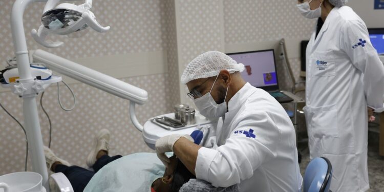 SUS passa a ofertar tratamento dentário avançado para pacientes