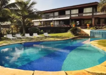 Casa icônica de novela brasileira agora recebe hóspedes com diárias de até R$ 22 mil