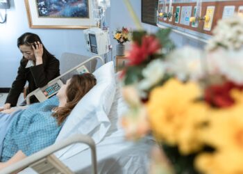O corpo avisa: 3 sinais surgem um dia antes da morte, segundo especialistas