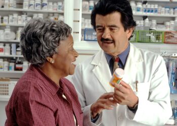Veja como vai funcionar a venda de medicamentos nos supermercados em 2026