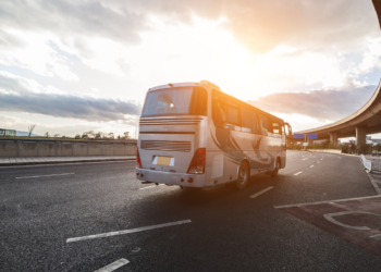 Motoristas entram em greve e ônibus param de rodar no Brasil