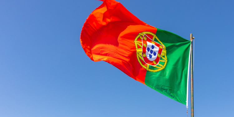 Portugal pode mudar as regras e tirar a cidadania de milhares de brasileiros