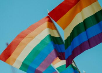 Justiça bate o martelo e proíbe grupo LGBTQIA+ em todo esse país