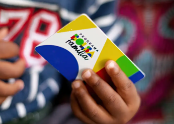 Beneficiários do Bolsa Família que usam Android são convocados para novo procedimento no celular