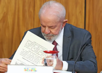 Lula veta estágio no Brasil e frustra quem ainda está na faculdade