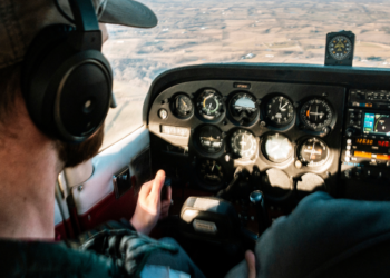 O futuro chegou: aviões começam a ser pilotados por inteligência artificial