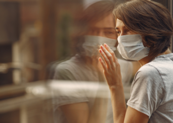 OMS emite alerta urgente de quarentena para contaminados com novo vírus altamente perigoso