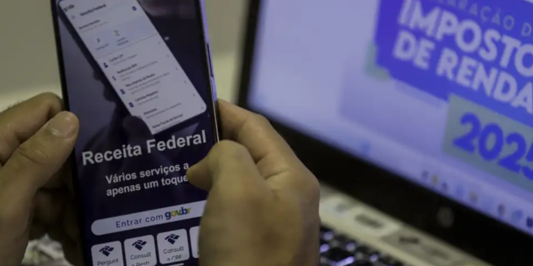 Receita Federal inicia cobrança intensa e milhares de brasileiros entram em alerta