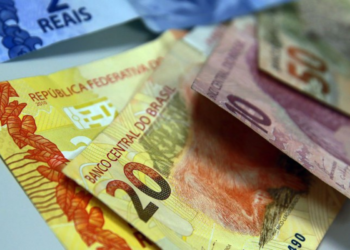 Salário mínimo sobe para R$ 1,8 mil e passará a valer já no próximo mês